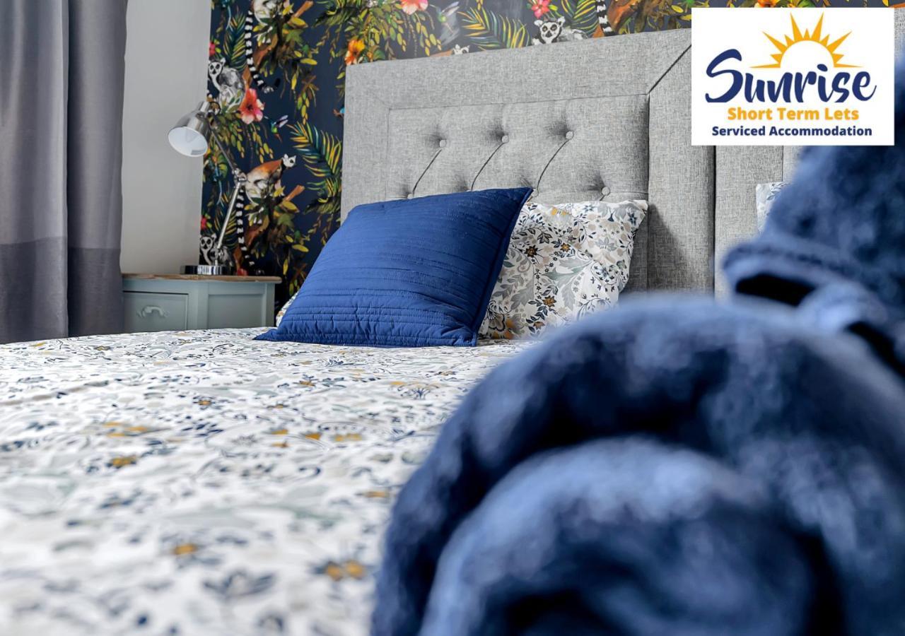 3 Beds At Arthurs Seat By Sunrise Short Lets 爱丁堡 外观 照片